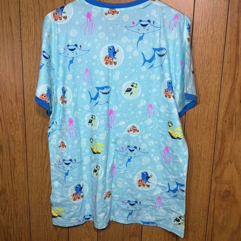 Disney Pixar Finding Nemo loungefly t-shirt Size XL NWT - Picture 4 of 4